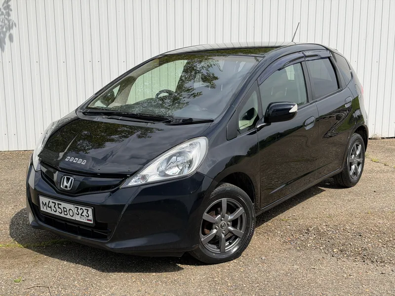 Honda Fit 2013 — купить в автосалоне «Алмаз Авто», ст. Динская — фото 6