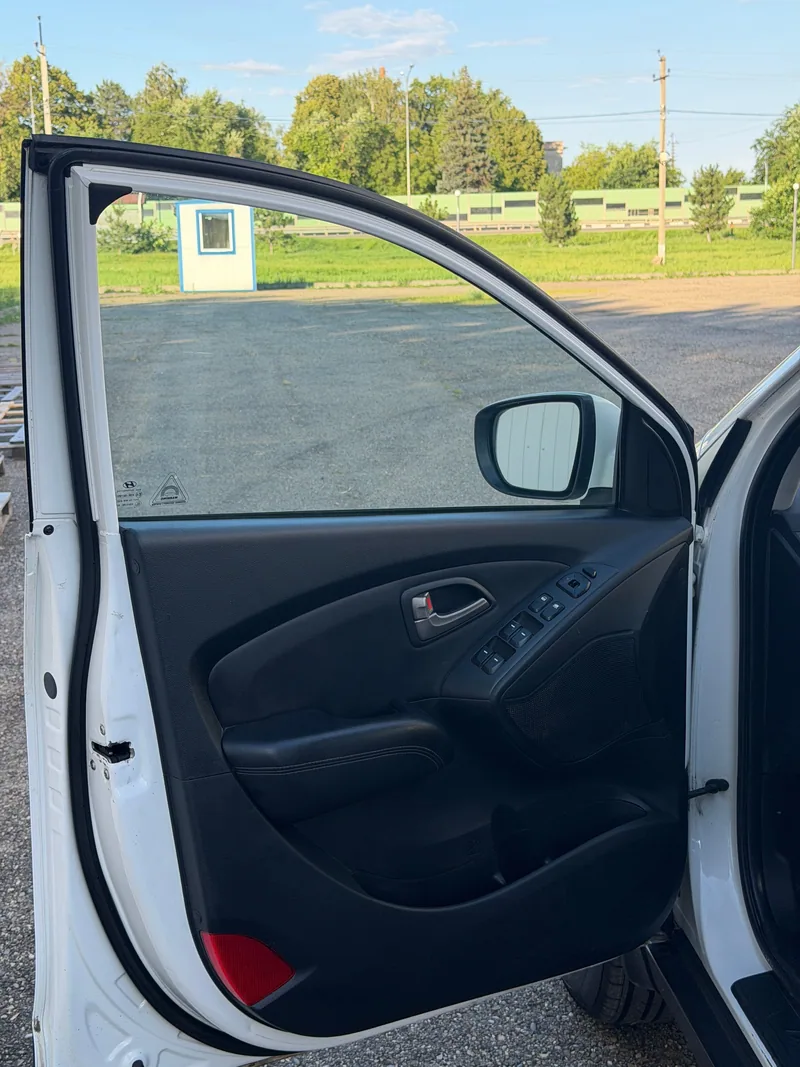 Hyundai ix35 2011 — купить в автосалоне «Алмаз Авто», ст. Динская — фото 18