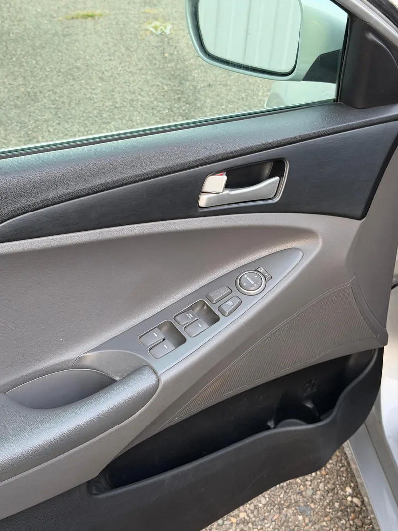 Hyundai Sonata 2010 — купить в автосалоне «Алмаз Авто», ст. Динская — фото 14