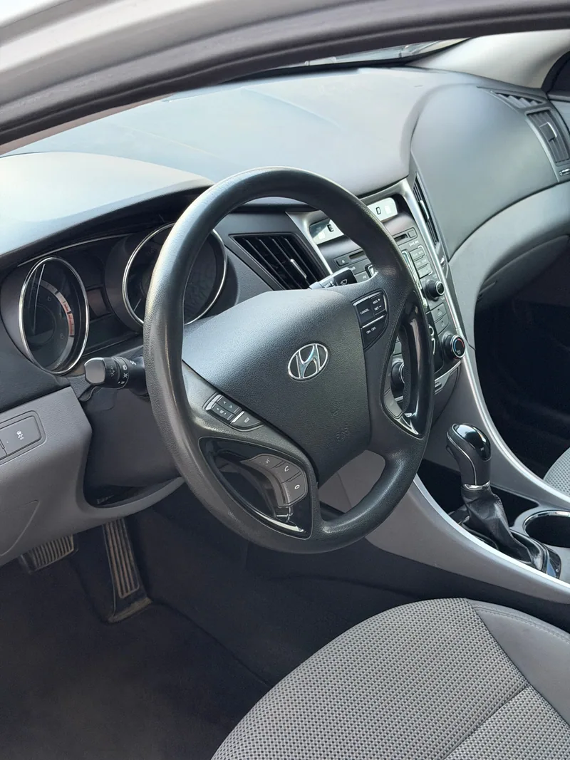 Hyundai Sonata 2010 — купить в автосалоне «Алмаз Авто», ст. Динская — фото 9