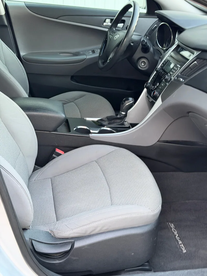 Hyundai Sonata 2010 — купить в автосалоне «Алмаз Авто», ст. Динская — фото 12