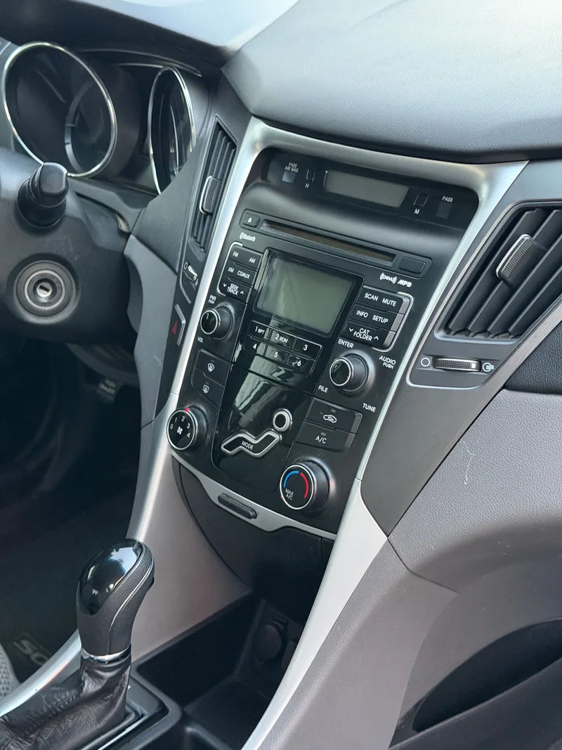 Hyundai Sonata 2010 — купить в автосалоне «Алмаз Авто», ст. Динская — фото 11