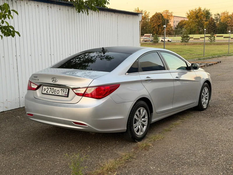 Hyundai Sonata 2010 — купить в автосалоне «Алмаз Авто», ст. Динская — фото 3