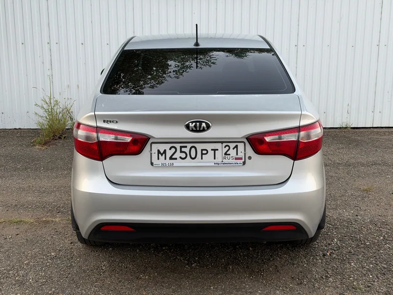 KIA Rio 2014 — купить в автосалоне «Алмаз Авто», ст. Динская — фото 4