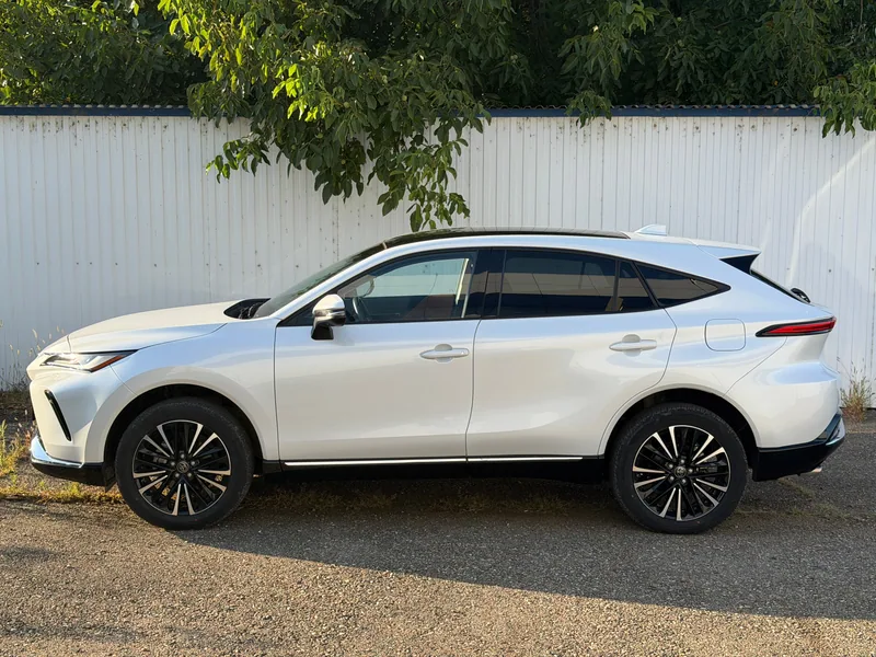 Toyota Venza 2022 — купить в автосалоне «Алмаз Авто», ст. Динская — фото 6