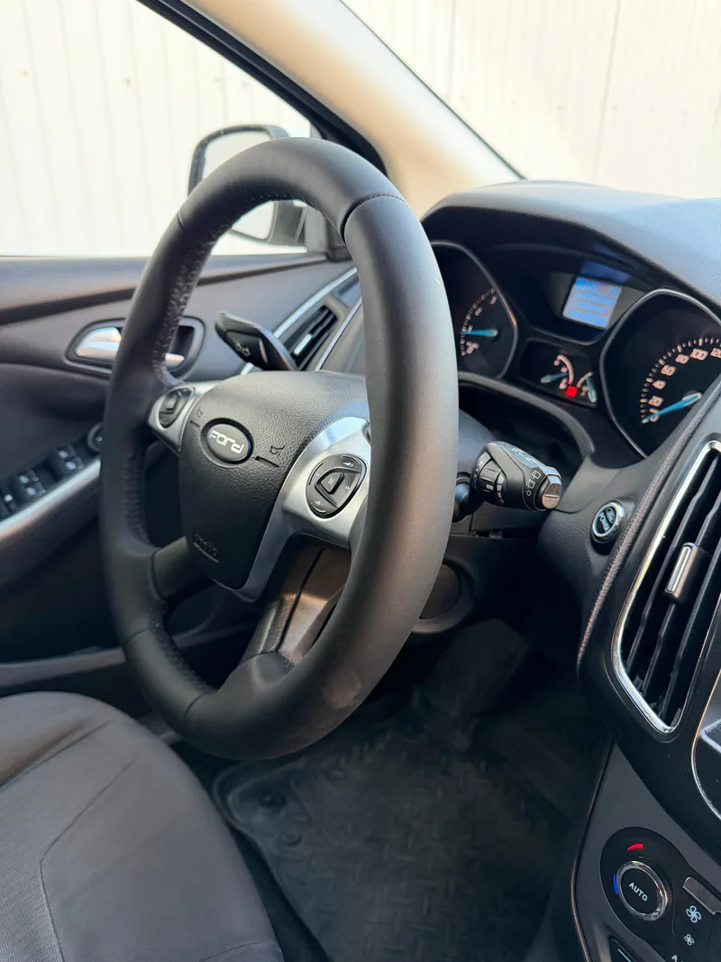 Ford Focus 2011 — купить в автосалоне «Алмаз Авто», ст. Динская — фото 13