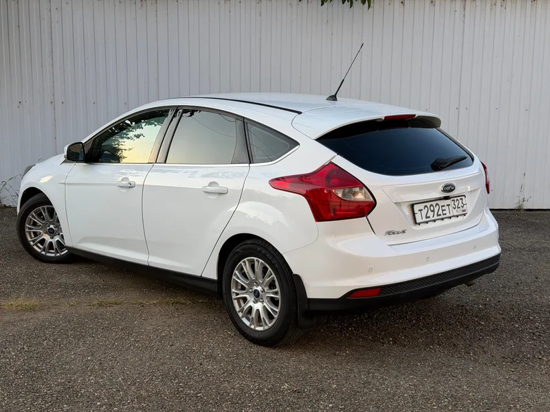Ford Focus 2011 — купить в автосалоне «Алмаз Авто», ст. Динская — фото 5