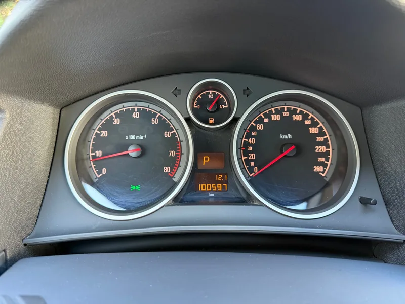 Opel Astra 2014 — купить в автосалоне «Алмаз Авто», ст. Динская — фото 18