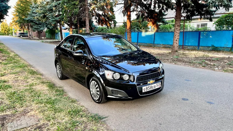 Chevrolet Aveo 2013 — купить в автосалоне «Алмаз Авто», ст. Динская — фото 1