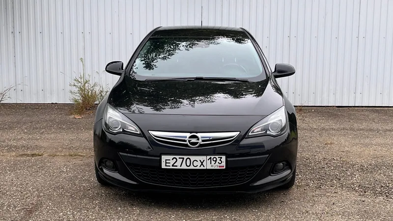 Opel Astra GTC 2014 — купить в автосалоне «Алмаз Авто», ст. Динская — фото 4