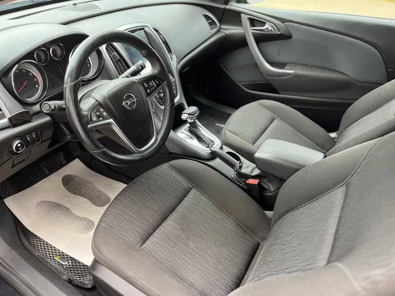 Opel Astra GTC 2014 — купить в автосалоне «Алмаз Авто», ст. Динская — фото 11