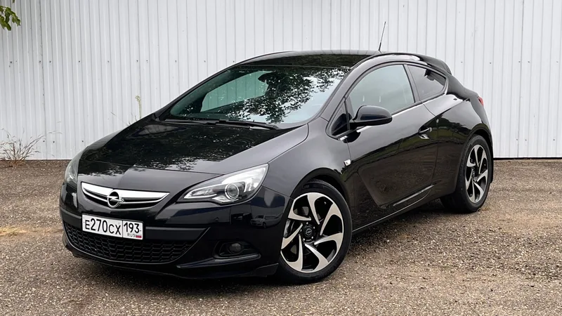 Opel Astra GTC 2014 — купить в автосалоне «Алмаз Авто», ст. Динская — фото 5