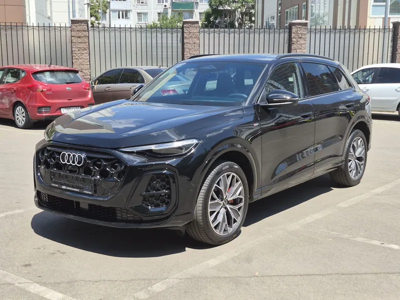 Audi Q5L 2026 — купить в автосалоне «Алмаз Авто», ст. Динская — фото 3