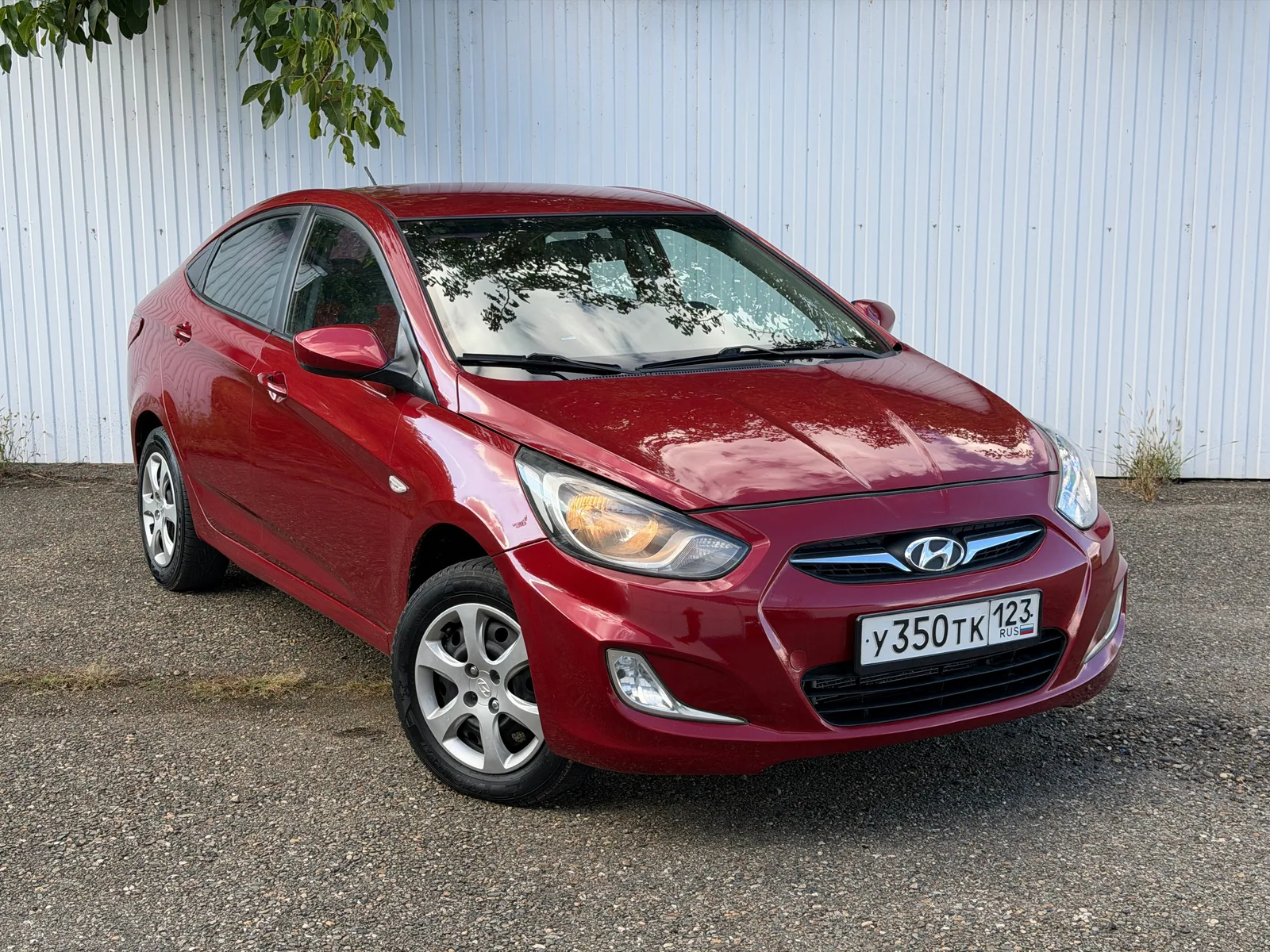 Hyundai Solaris 2012 — купить в автосалоне «Алмаз Авто», ст. Динская — фото 1