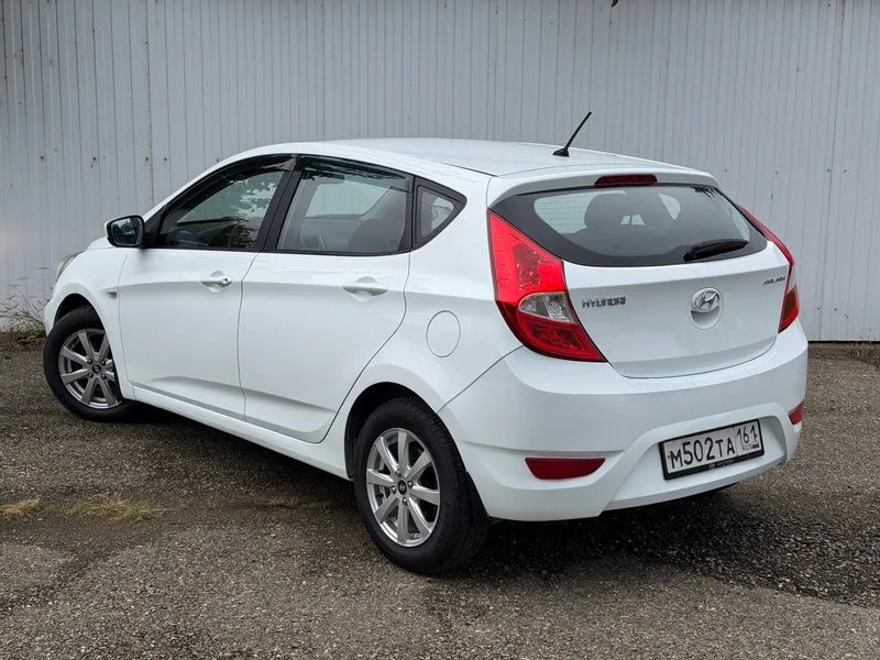 Hyundai Solaris 2013 — купить в автосалоне «Алмаз Авто», ст. Динская — фото 5