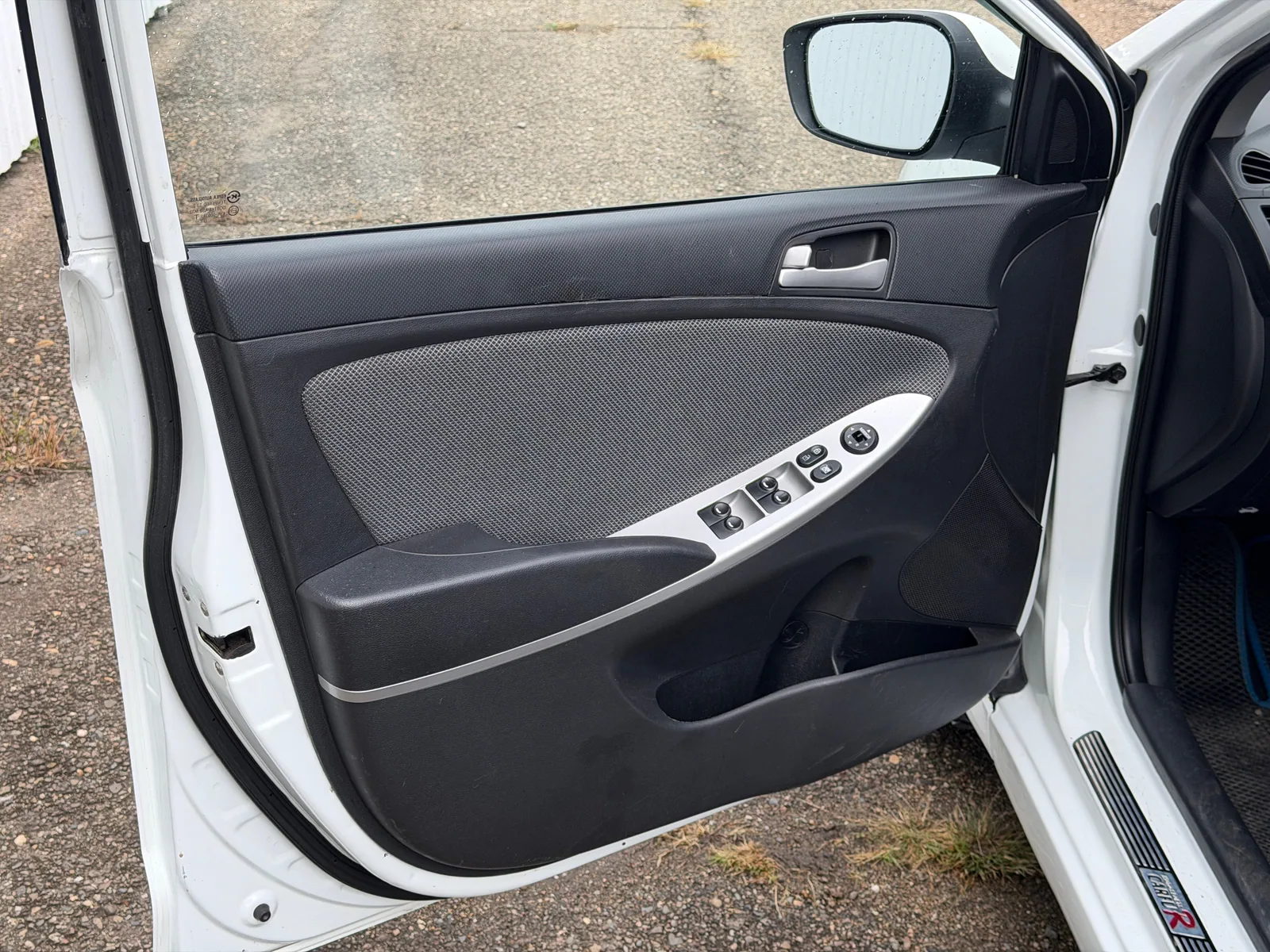 Hyundai Solaris 2013 — купить в автосалоне «Алмаз Авто», ст. Динская — фото 13