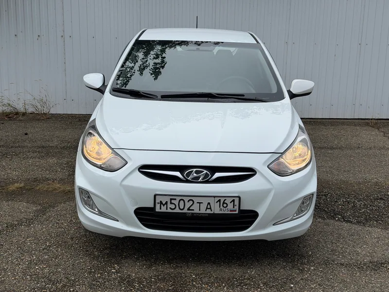 Hyundai Solaris 2013 — купить в автосалоне «Алмаз Авто», ст. Динская — фото 2