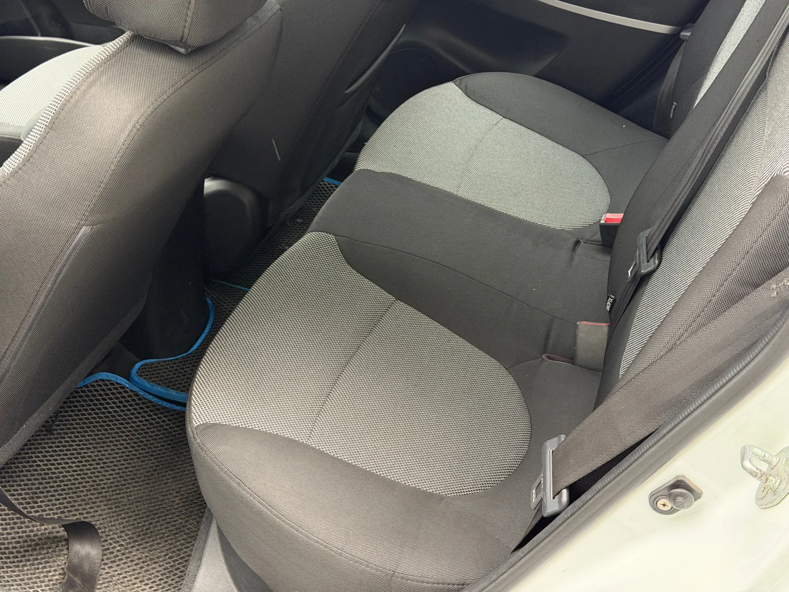 Hyundai Solaris 2013 — купить в автосалоне «Алмаз Авто», ст. Динская — фото 14