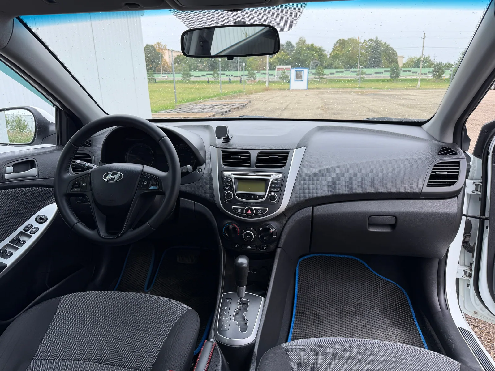 Hyundai Solaris 2013 — купить в автосалоне «Алмаз Авто», ст. Динская — фото 11