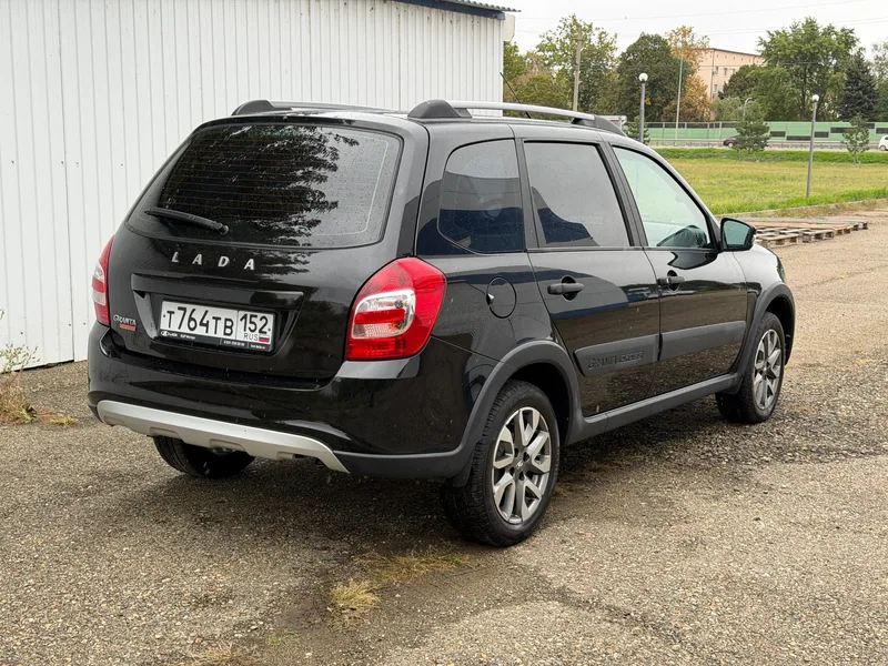 ВАЗ (LADA) Granta Cross 2023 — купить в автосалоне «Алмаз Авто», ст. Динская — фото 3