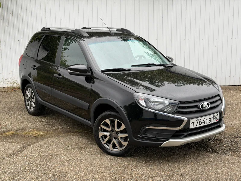 ВАЗ (LADA) Granta Cross 2023 — купить в автосалоне «Алмаз Авто», ст. Динская — фото 1