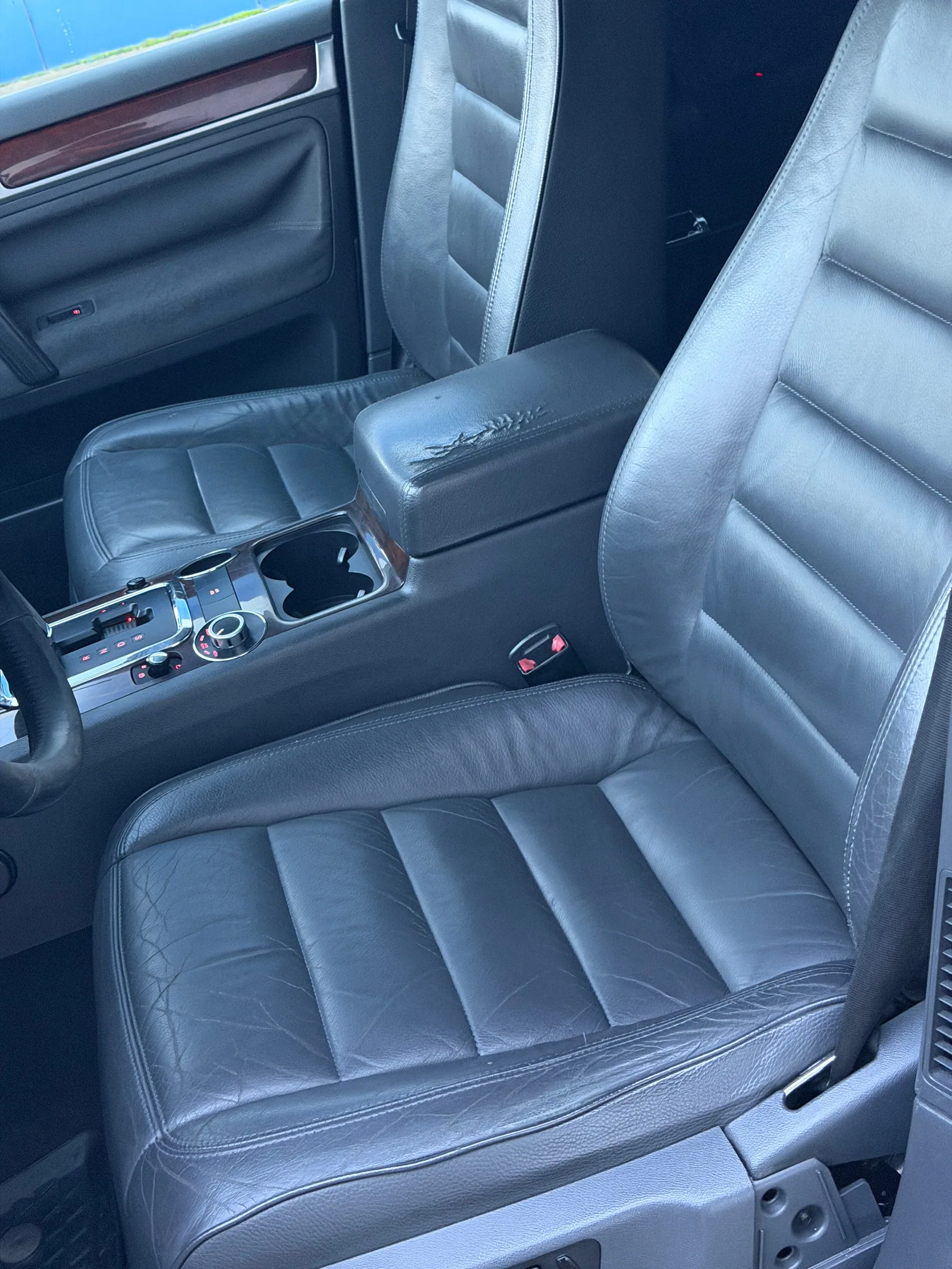 Volkswagen Touareg 2006 — купить в автосалоне «Алмаз Авто», ст. Динская — фото 12