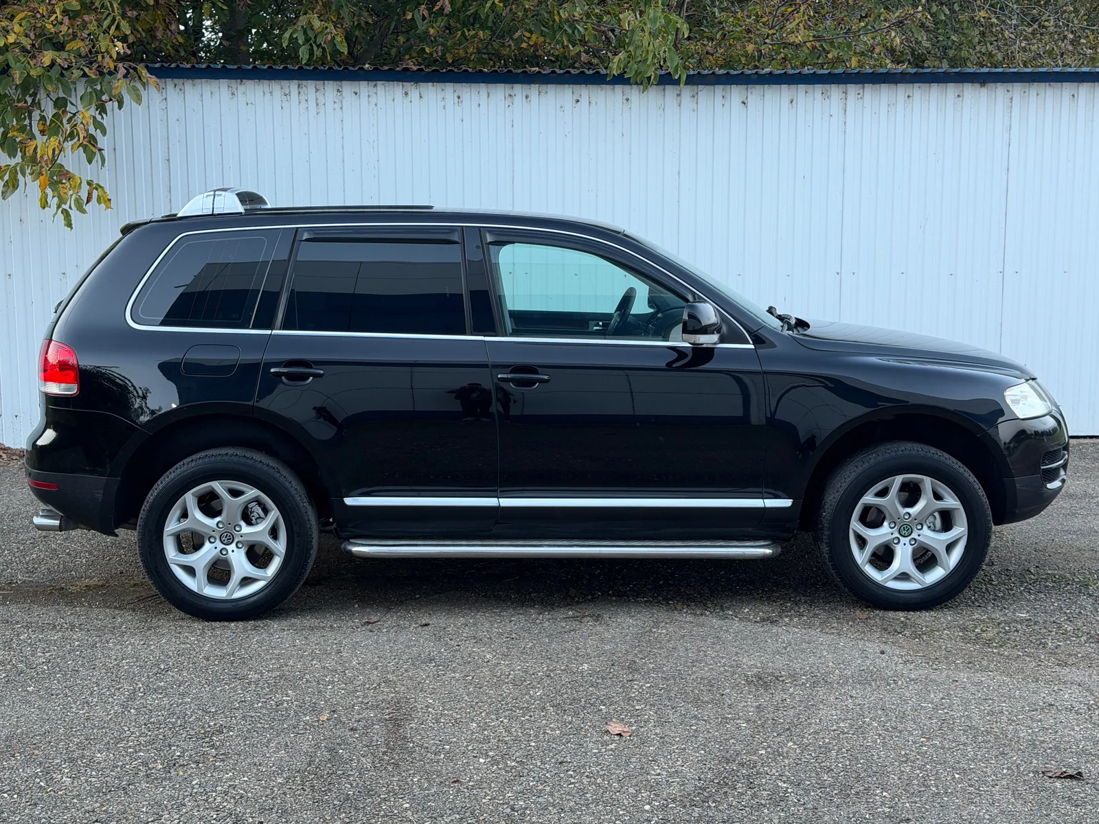 Volkswagen Touareg 2006 — купить в автосалоне «Алмаз Авто», ст. Динская — фото 3