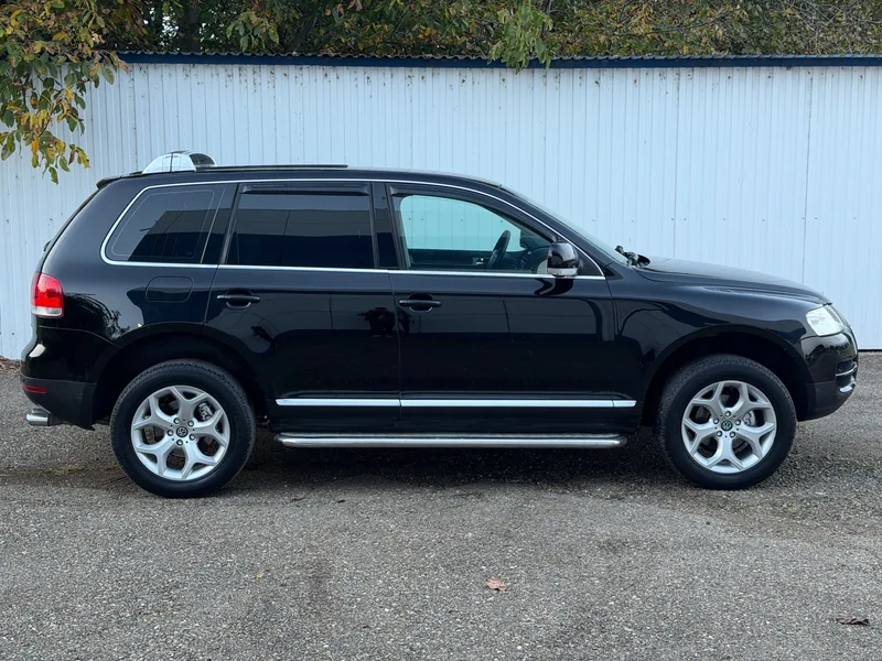 Volkswagen Touareg 2006 — купить в автосалоне «Алмаз Авто», ст. Динская — фото 3