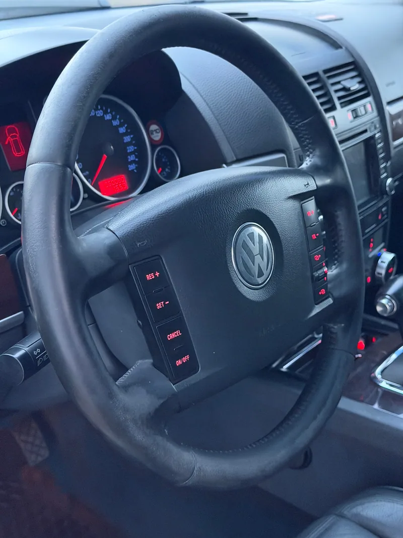 Volkswagen Touareg 2006 — купить в автосалоне «Алмаз Авто», ст. Динская — фото 10