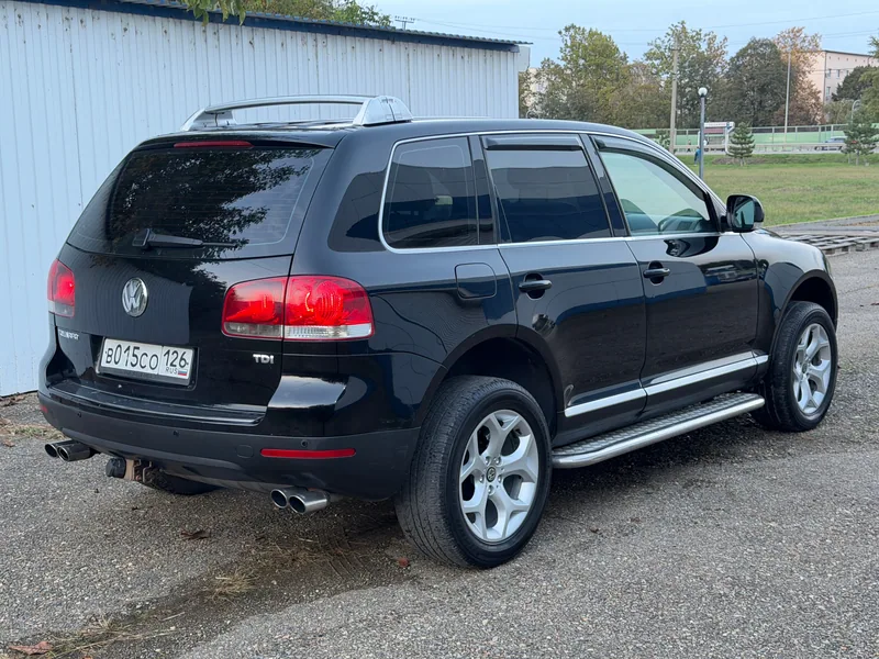 Volkswagen Touareg 2006 — купить в автосалоне «Алмаз Авто», ст. Динская — фото 4