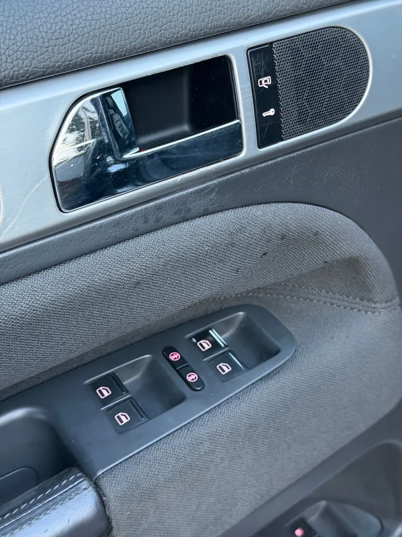 Volkswagen Touareg 2006 — купить в автосалоне «Алмаз Авто», ст. Динская — фото 17