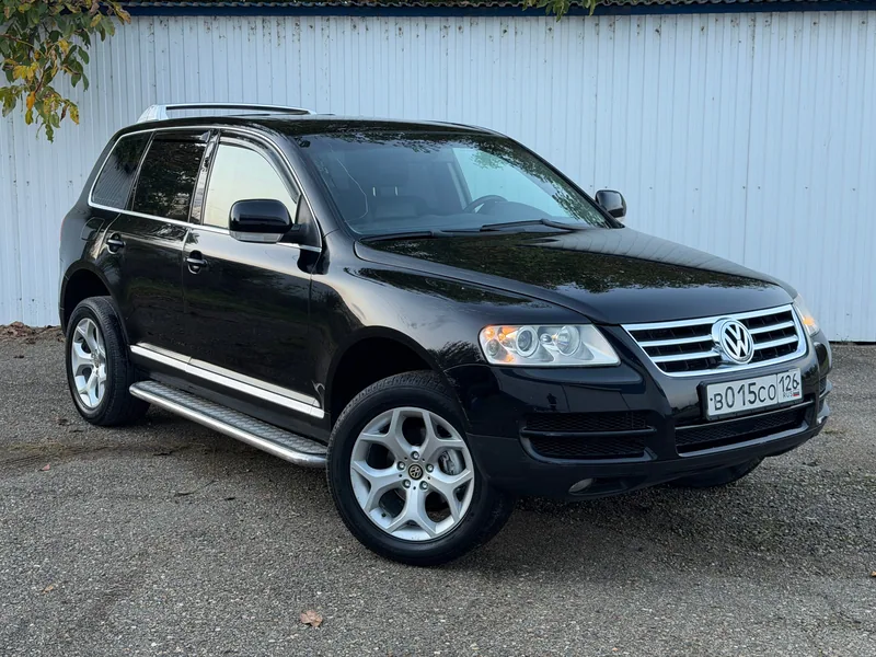 Volkswagen Touareg 2006 — купить в автосалоне «Алмаз Авто», ст. Динская — фото 1
