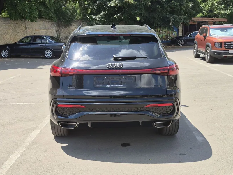 Audi Q5L 2026 — купить в автосалоне «Алмаз Авто», ст. Динская — фото 5