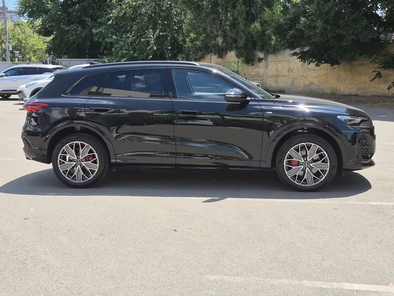 Audi Q5L 2026 — купить в автосалоне «Алмаз Авто», ст. Динская — фото 8