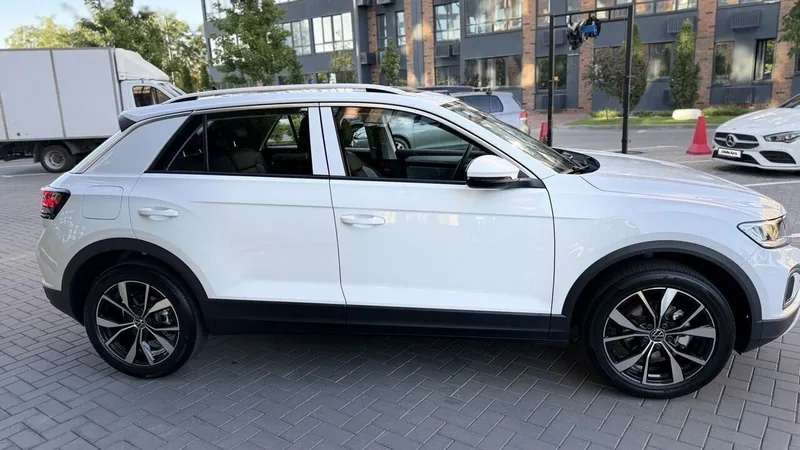 Volkswagen T-Roc (China) 2026 — купить в автосалоне «Алмаз Авто», ст. Динская — фото 4